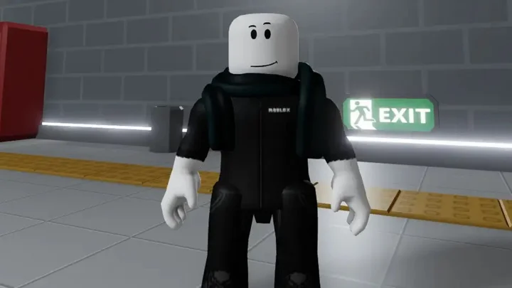 A player exploring the underground station in RE:Heads, Please!